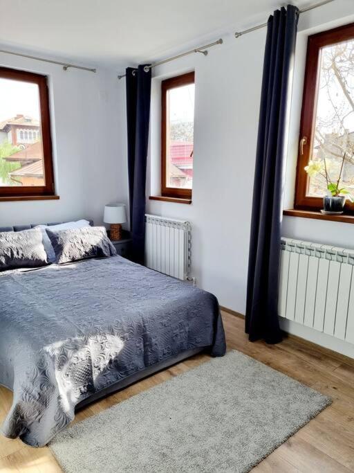 Cozy Apartment Near City Center Бухарест Экстерьер фото